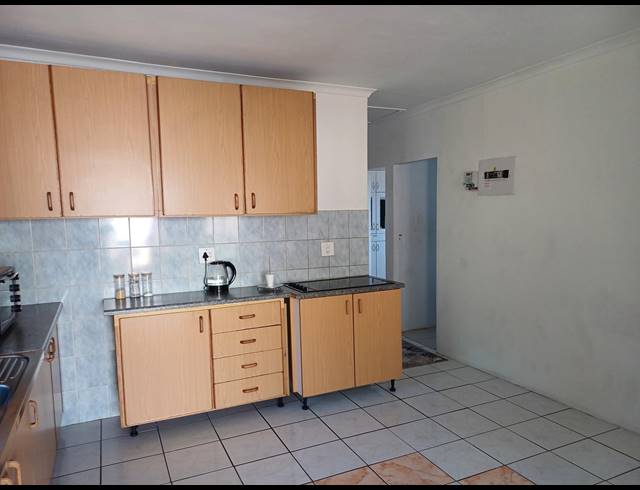 1 BEDROOM APARTMENT TO LET IN SHALLCROSS